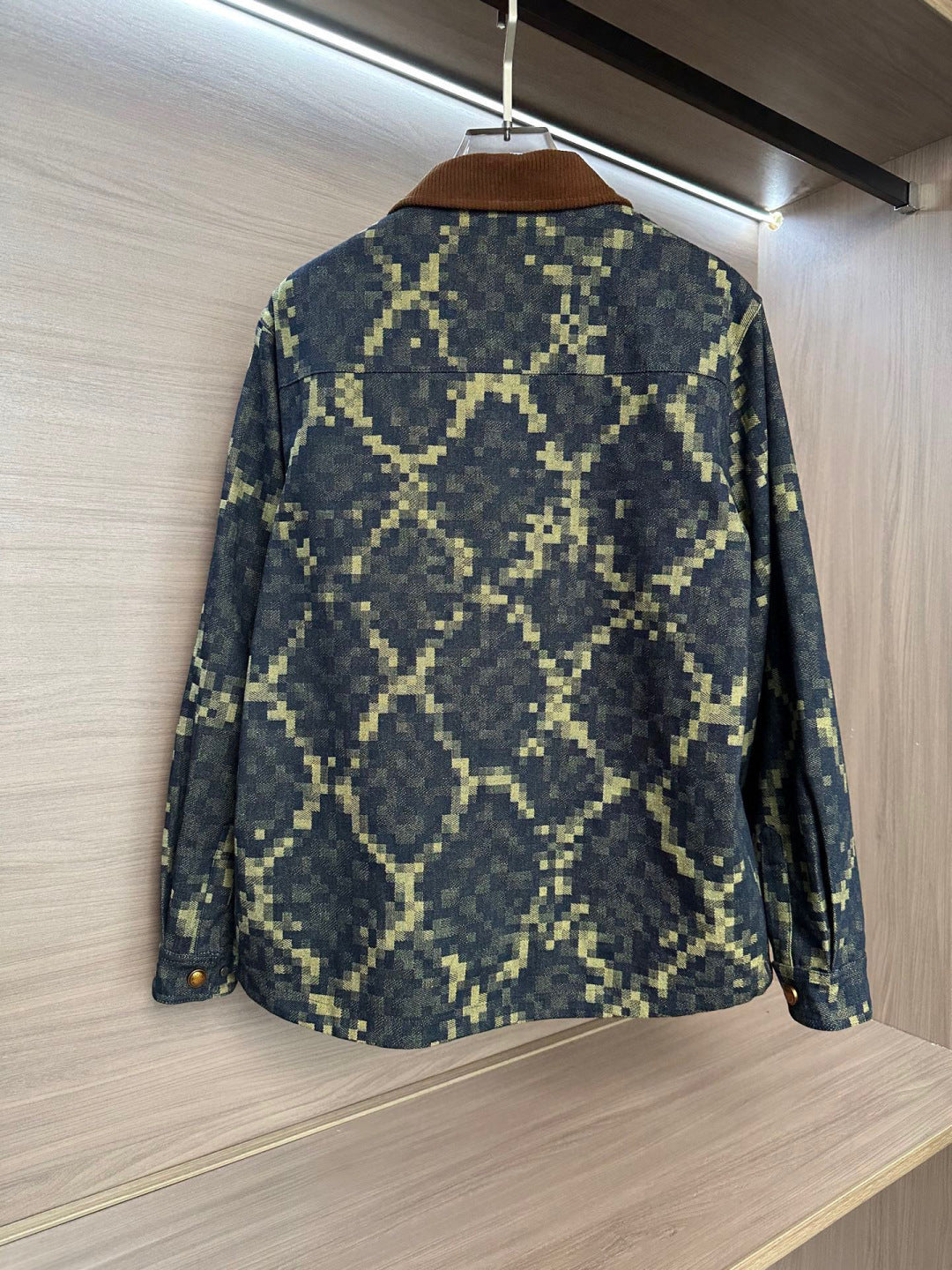 Premium Heavy-Duty Denim Jacket | Durable, Stylish & Built to Last-3