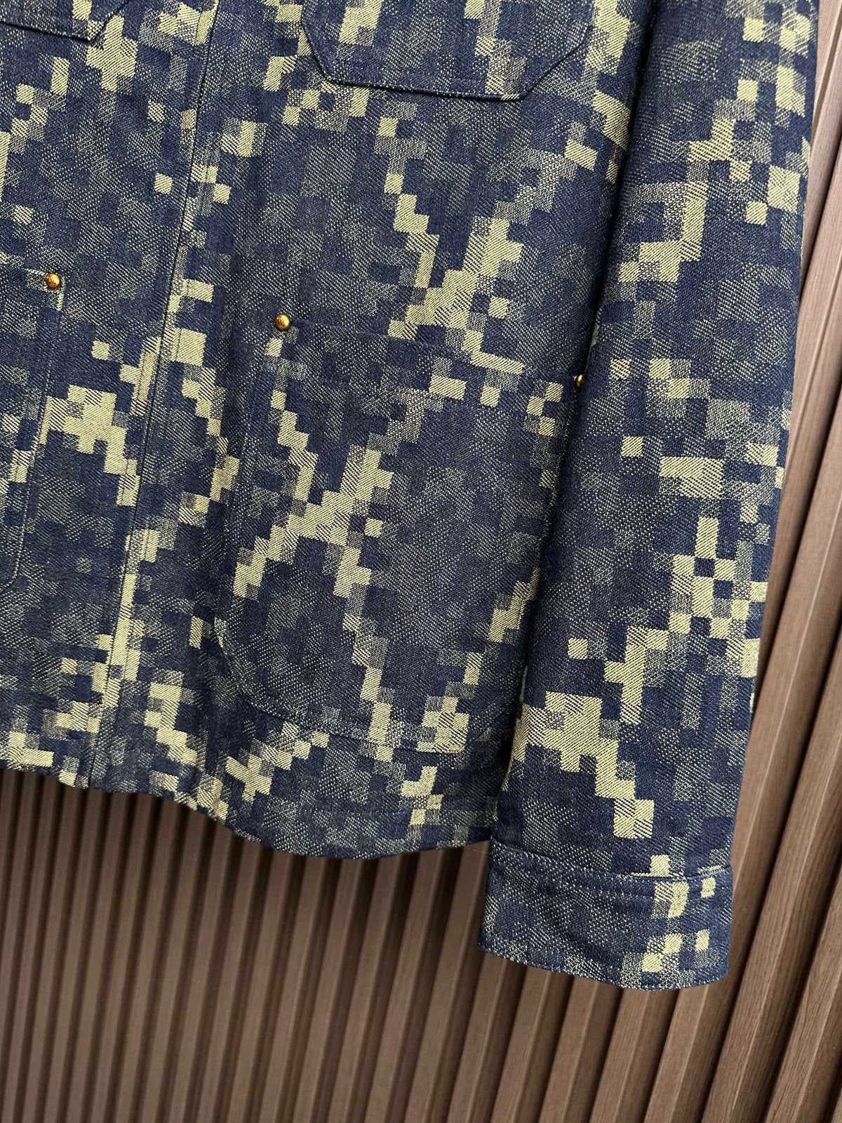 Premium Heavy-Duty Denim Jacket | Durable, Stylish & Built to Last-3